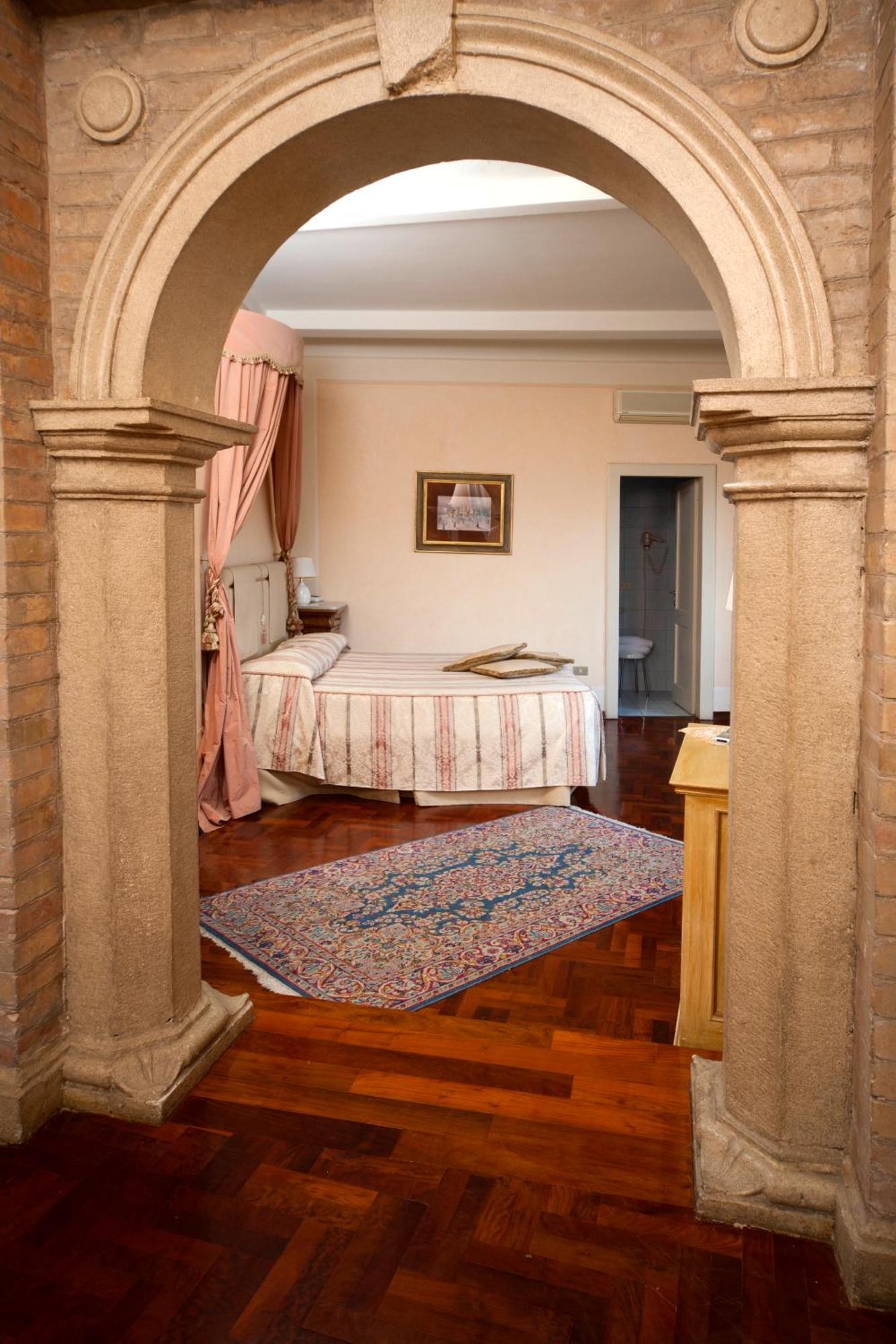 Palazzo Dragoni Hotel Spoleto Ngoại thất bức ảnh